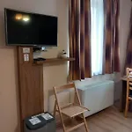 Kata Panzio Guest house Oroszlany