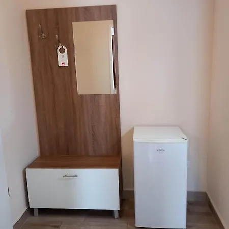 Kata Panzio 3* Oroszlány
