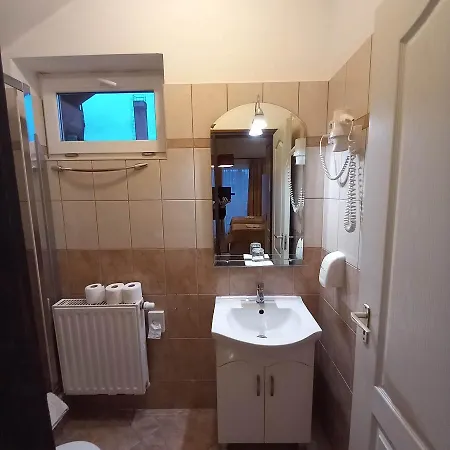 Kata Panzio Konukevi 3*