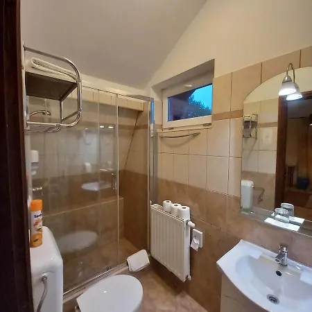 Konukevi Kata Panzio Oroszlány