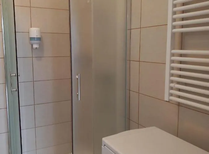 Kata Panzio 3* Oroszlány